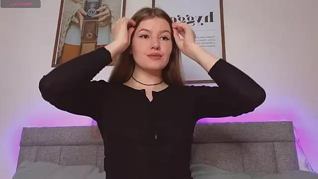 alwaysfrida from StripChat