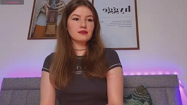 alwaysfrida from StripChat