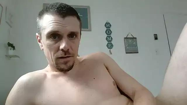 alwayshorny90 from StripChat