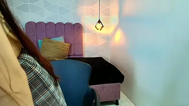 Aly_Loving from StripChat is Freechat