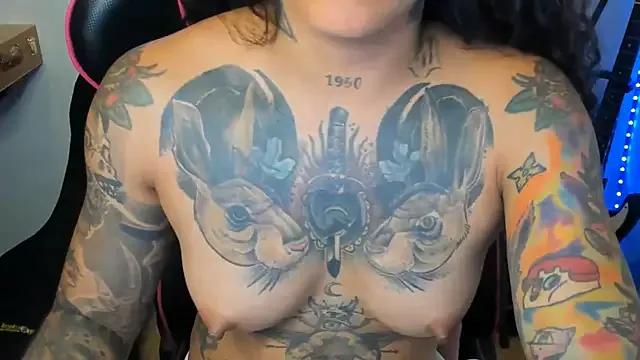 Explore our live girls sluts from our Custom and Multi clubs and checkout exclusive access to highly interactive content, such as shape, hair, titties, pussy type and many more.