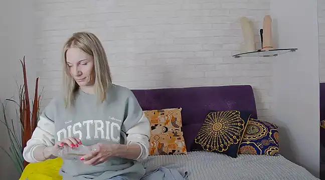 AmaliaMao from StripChat