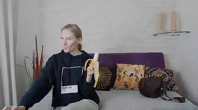 AmaliaMao from StripChat