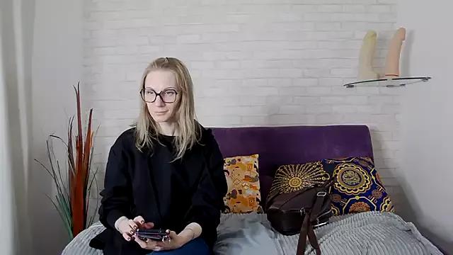 AmaliaMao webcams show profile image 