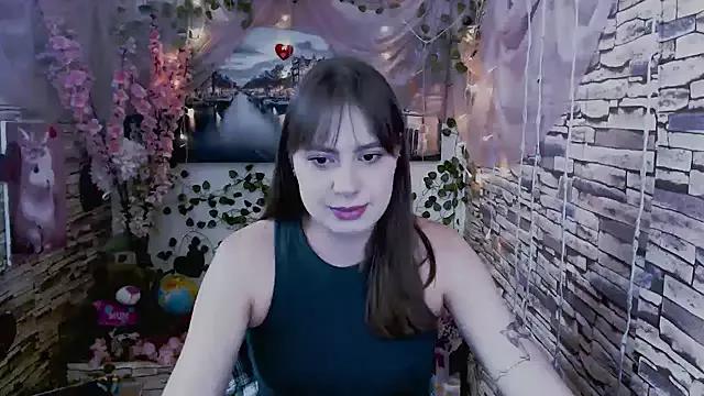 Explore our live girls sluts from our Custom and Multi clubs and checkout exclusive access to highly interactive content, such as shape, hair, titties, pussy type and many more.