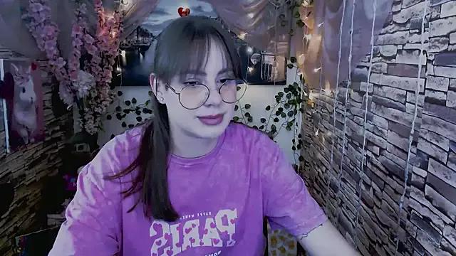 Amanda_Bright_ from StripChat is Freechat