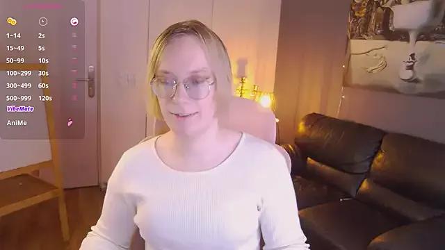 Amanda_Butlerr from StripChat