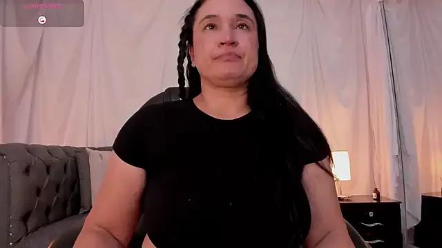 amanda_noir from StripChat is Freechat