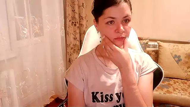 Explore our live girls sluts from our Custom and Multi clubs and checkout exclusive access to highly interactive content, such as shape, hair, titties, pussy type and many more.