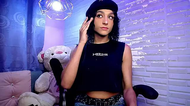 AmandaBleade from StripChat