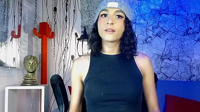 AmandaBleade from StripChat
