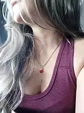 AmandaBlonde_v from StripChat