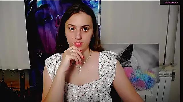 Explore our live girls sluts from our Custom and Multi clubs and checkout exclusive access to highly interactive content, such as shape, hair, titties, pussy type and many more.
