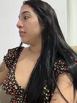 Explore our live girls sluts from our Custom and Multi clubs and checkout exclusive access to highly interactive content, such as shape, hair, titties, pussy type and many more.