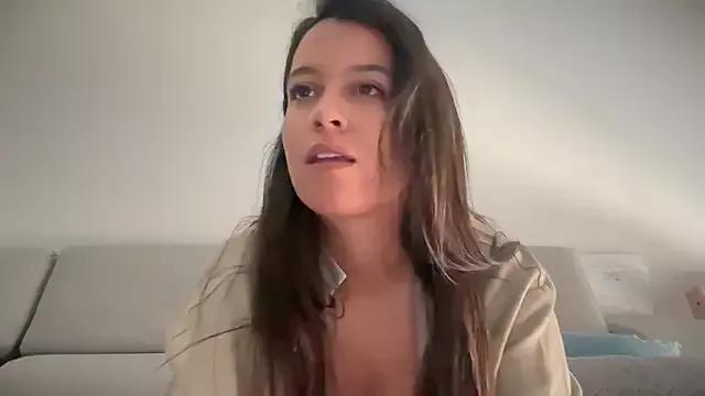 AmaraBella69 from StripChat