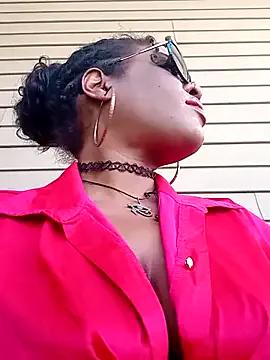 AmazonianMistress from StripChat