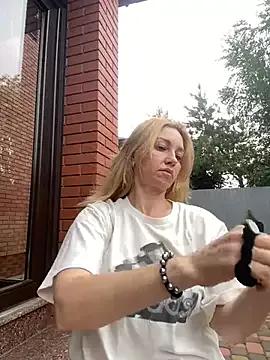 Amazoniiaa from StripChat