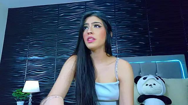Ambar_Bull from StripChat