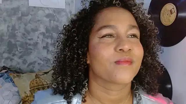 Ambar_foxy from StripChat is Freechat