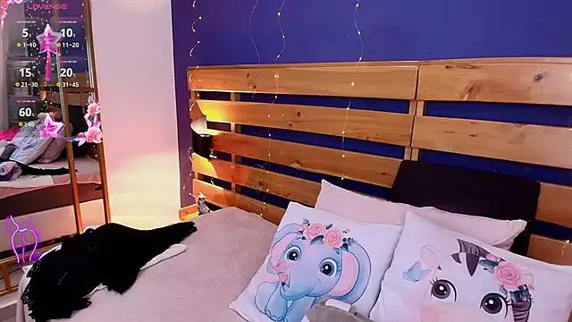 ambar_lover from StripChat is Freechat