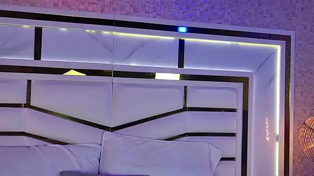 ambar_rosse25 from StripChat