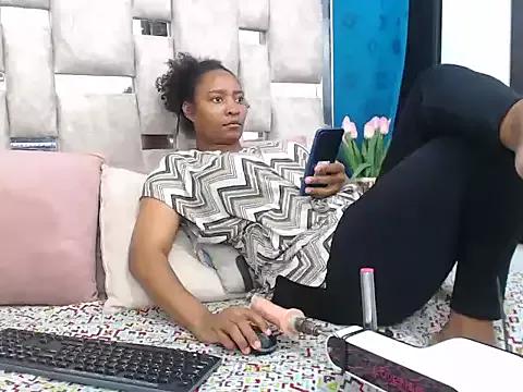 AmbarSmit from StripChat