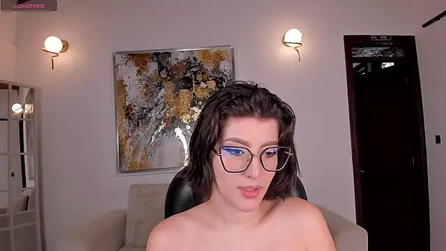 Explore our live girls sluts from our Custom and Multi clubs and checkout exclusive access to highly interactive content, such as shape, hair, titties, pussy type and many more.