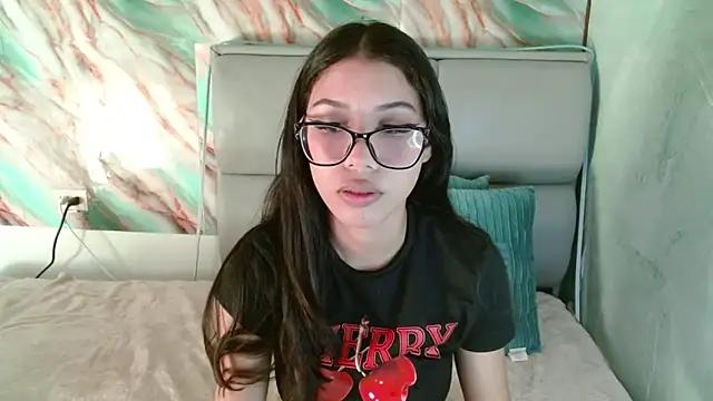 Explore our live girls sluts from our Custom and Multi clubs and checkout exclusive access to highly interactive content, such as shape, hair, titties, pussy type and many more.