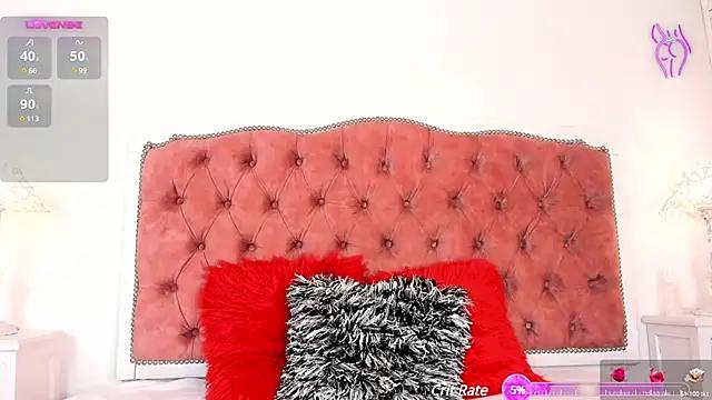 Explore our live girls sluts from our Custom and Multi clubs and checkout exclusive access to highly interactive content, such as shape, hair, titties, pussy type and many more.