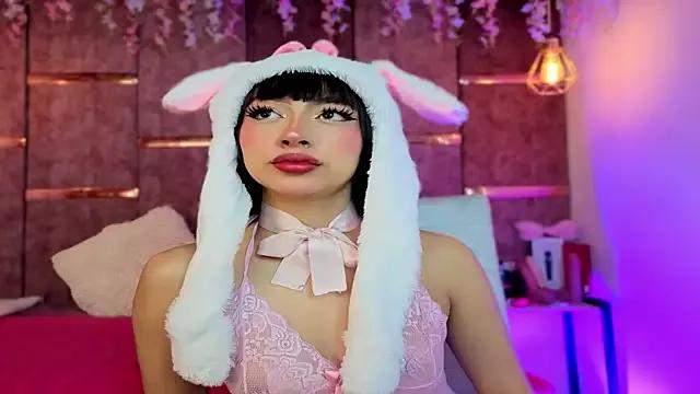 Explore our live girls sluts from our Custom and Multi clubs and checkout exclusive access to highly interactive content, such as shape, hair, titties, pussy type and many more.