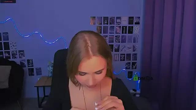 Explore our live girls sluts from our Custom and Multi clubs and checkout exclusive access to highly interactive content, such as shape, hair, titties, pussy type and many more.