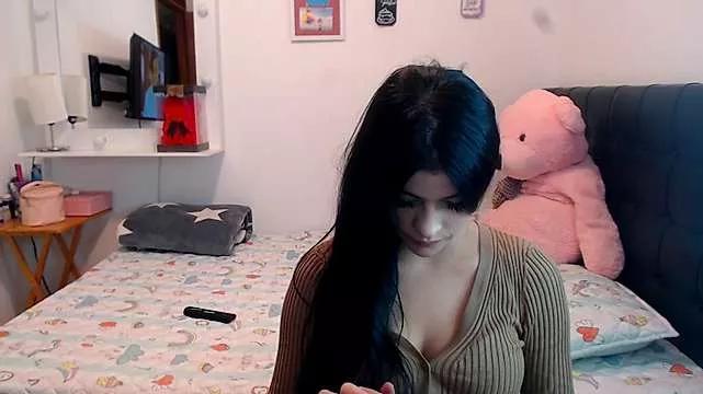 Explore our live girls sluts from our Custom and Multi clubs and checkout exclusive access to highly interactive content, such as shape, hair, titties, pussy type and many more.