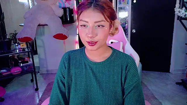 amelieess from StripChat is Freechat