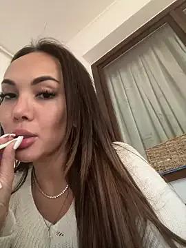 AmiraaLuxe webcams show profile image 