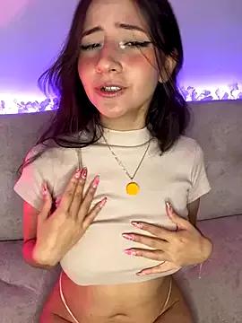 Amy-Bun webcams show profile image 