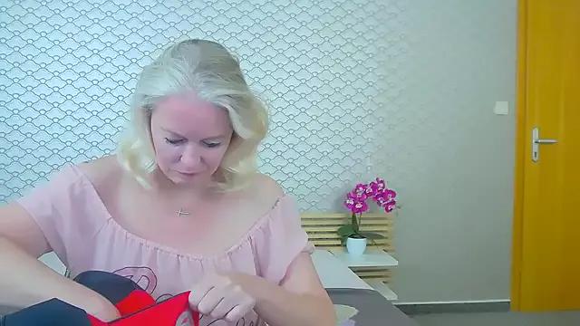 Anais_Janson from StripChat
