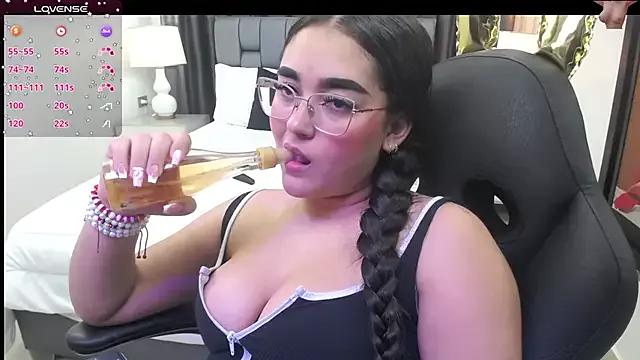 analishalimar from StripChat