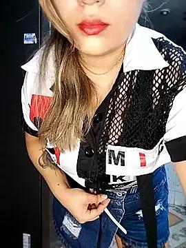 Explore our live girls sluts from our Custom and Multi clubs and checkout exclusive access to highly interactive content, such as shape, hair, titties, pussy type and many more.