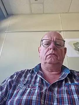 Andrejoyfull64 webcams show profile image 