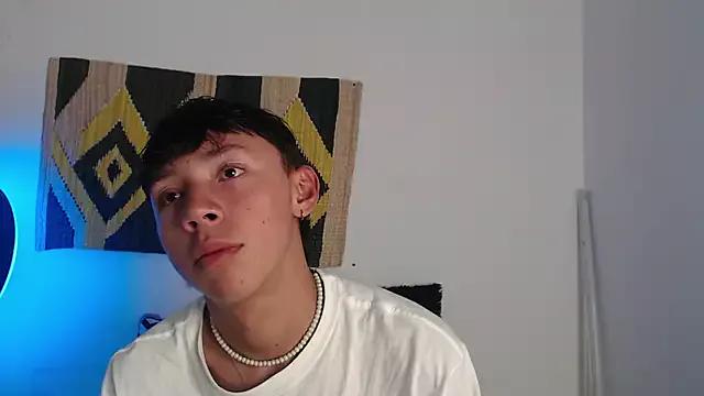AndressBrown from StripChat is Freechat