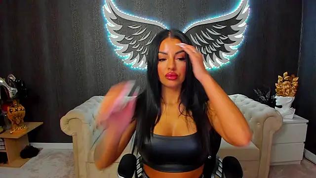 Explore our live girls sluts from our Custom and Multi clubs and checkout exclusive access to highly interactive content, such as shape, hair, titties, pussy type and many more.
