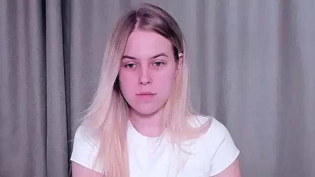 AngelAnty from StripChat is Freechat