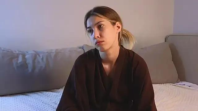 Explore our live girls sluts from our Custom and Multi clubs and checkout exclusive access to highly interactive content, such as shape, hair, titties, pussy type and many more.