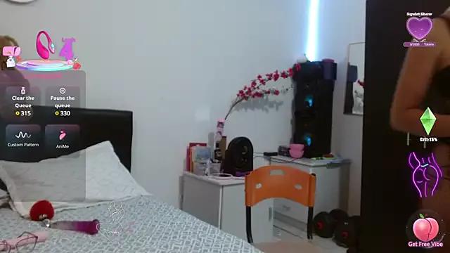 Explore our live girls sluts from our Custom and Multi clubs and checkout exclusive access to highly interactive content, such as shape, hair, titties, pussy type and many more.