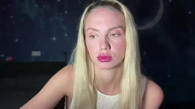 angelofanny from StripChat is Freechat