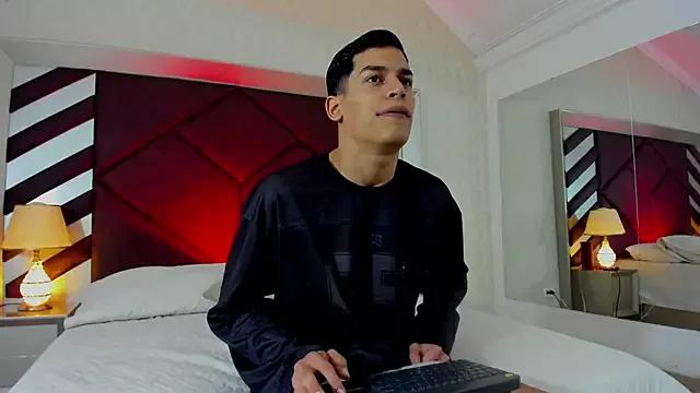 AngeloRogerss from StripChat is Freechat
