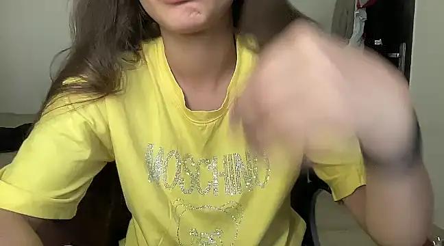 Explore our live girls sluts from our Custom and Multi clubs and checkout exclusive access to highly interactive content, such as shape, hair, titties, pussy type and many more.