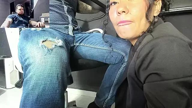 angus_and_lilith from StripChat is Freechat