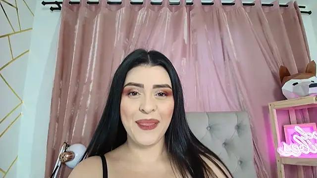 Explore our live girls sluts from our Custom and Multi clubs and checkout exclusive access to highly interactive content, such as shape, hair, titties, pussy type and many more.