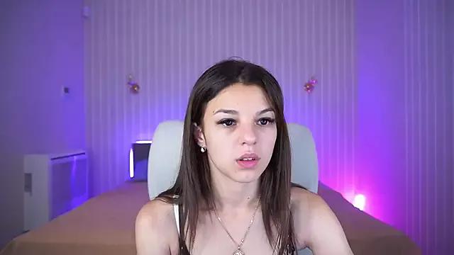 Explore our live girls sluts from our Custom and Multi clubs and checkout exclusive access to highly interactive content, such as shape, hair, titties, pussy type and many more.